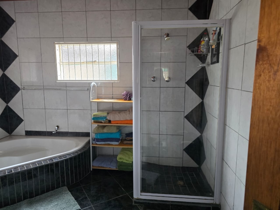 4 Bedroom Property for Sale in Sasolburg Ext 12 Free State